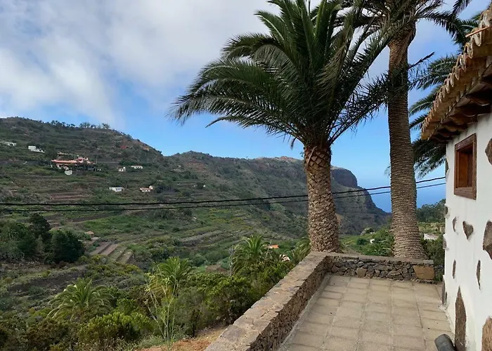 Nyaraló Emilia Agulo